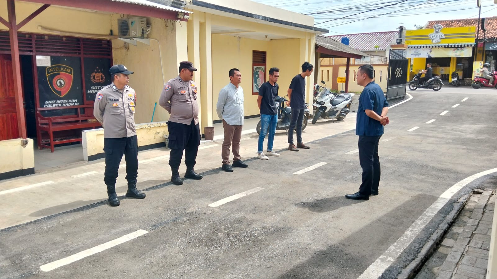 Polsek Kronjo Gelar Apel Pagi dan Patroli Kamtibmas